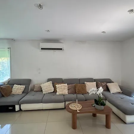 Maison De Charme Au Coeur De La Camargue Ideale Pour Un Sejour En Famille Ou Entre Amis 펜션 아메거스